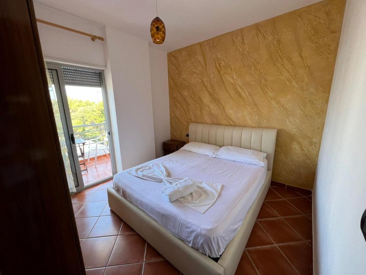 Leo Apartament Драч Екстериор снимка